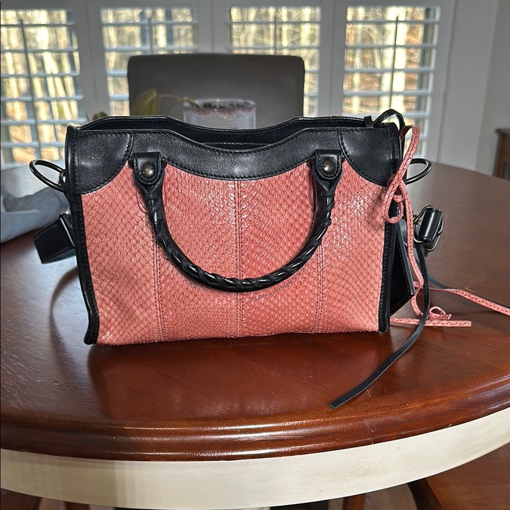 Balenciaga Crossbody - Picture 2 of 12
